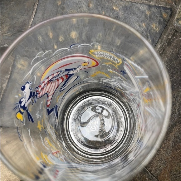 Goofy typhoon lagoon glass - Picture 4 of 5